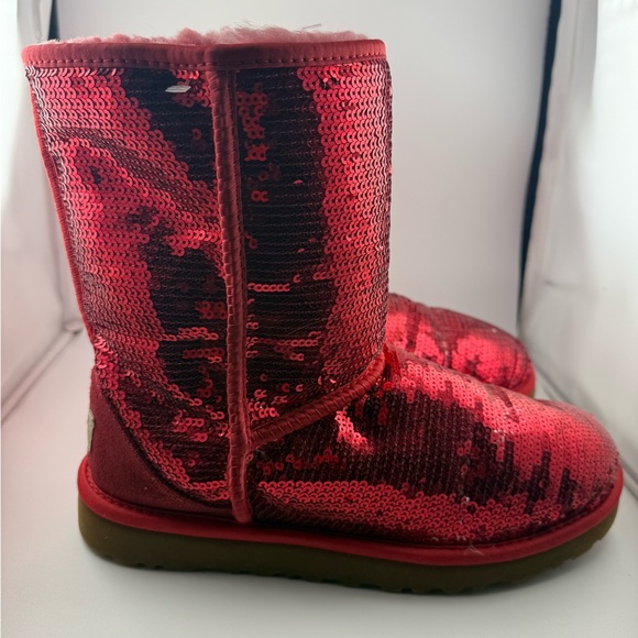 UGG Sparkling Red Sequin Boots - Picture 5 of 6